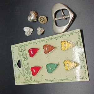 6 Ceramic Heart Buttons & 4 Aluminum Buttons From Italy & 1 Heart Buckle ❤